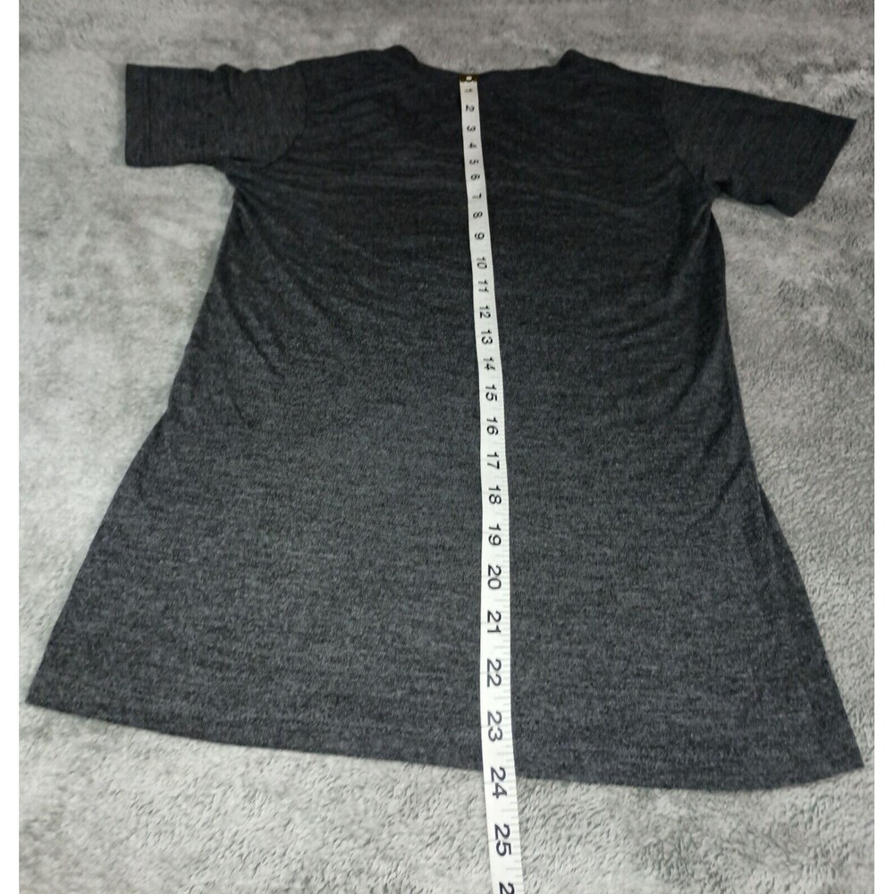 Disney Alice in Wonderland X-Small XS Black “We're All Mad Here” V-neck T-shirt - Picture 8 of 12